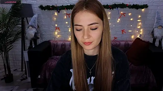 Adelyna Bird online show from December 2024 11:44:01 AM