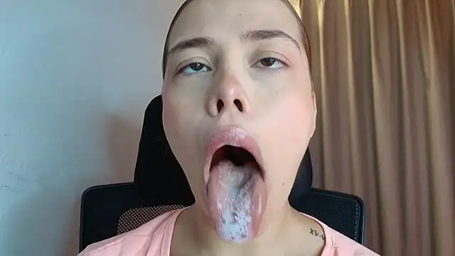 lisbet21x online show from April 2026 10:16:01 PM