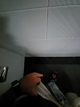 Dolceporco19 online show from April 2026 04:45:02 PM