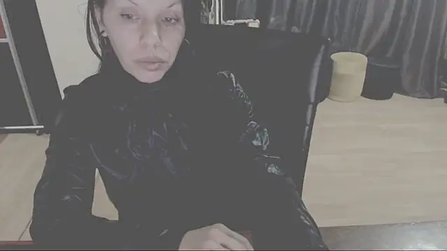 GoldenSasha online show from December 2025 10:48:02 PM