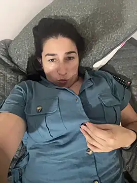 Snapshot of andreaisis2 chatting on April 2026 10:26:02 PM andreaisis2 online show from April 2026 10:26:02 PM