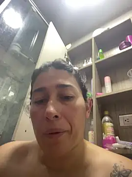 Snapshot of andreaisis2 chatting on April 2026 06:59:02 PM andreaisis2 online show from April 2026 06:59:02 PM