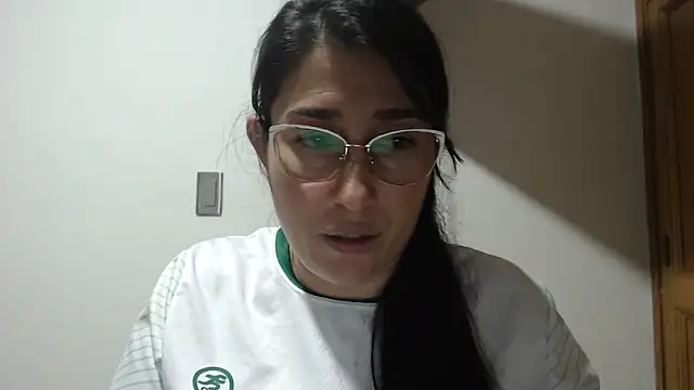 Snapshot of andreaisis2 chatting on April 2026 11:16:01 PM andreaisis2 online show from April 2026 11:16:01 PM