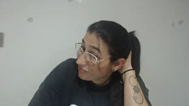 Snapshot of andreaisis2 chatting on July 2026 12:01:01 AM andreaisis2 online show from July 2026 12:01:01 AM