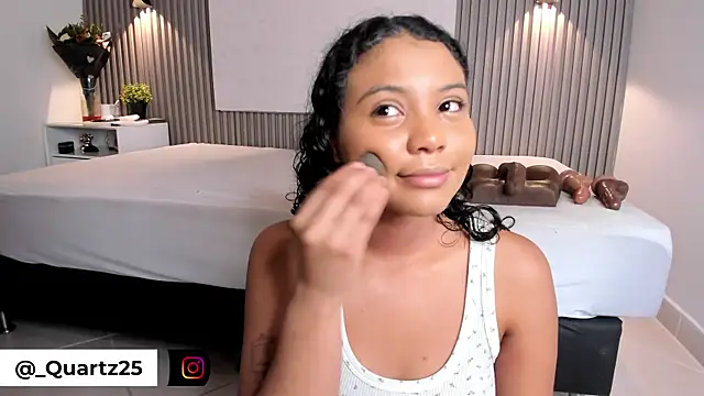 Zafiiraa online show from November 2025 12:40:02 PM