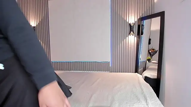 Zafiiraa online show from December 2025 11:58:02 AM