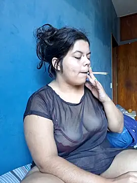 niCuNin online show from November 2025 04:39:01 PM