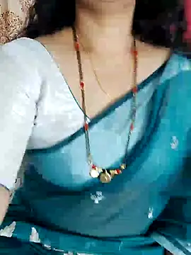 Snapshot of Indian_desi_wife chatting on December 2024 02:54:01 AM Indian desi wife online show from December 2024 02:54:01 AM