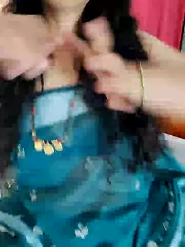 Snapshot of Indian_desi_wife chatting on December 2024 05:55:02 AM Indian desi wife online show from December 2024 05:55:02 AM