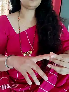 Snapshot of Indian_desi_wife chatting on December 2024 05:26:01 AM Indian desi wife online show from December 2024 05:26:01 AM