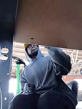 Snapshot of Daddy_hook chatting on December 2024 06:20:02 PM Daddy hook online show from December 2024 06:20:02 PM