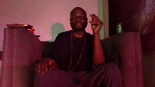 Snapshot of Daddy_hook chatting on November 2025 11:37:02 PM Daddy hook online show from November 2025 11:37:02 PM