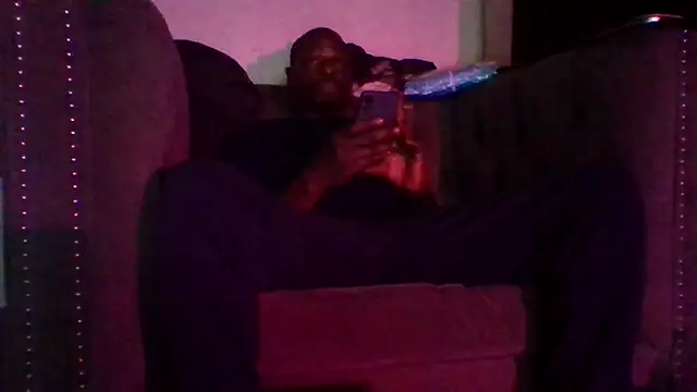 Snapshot of Daddy_hook chatting on December 2025 04:40:02 AM Daddy hook online show from December 2025 04:40:02 AM