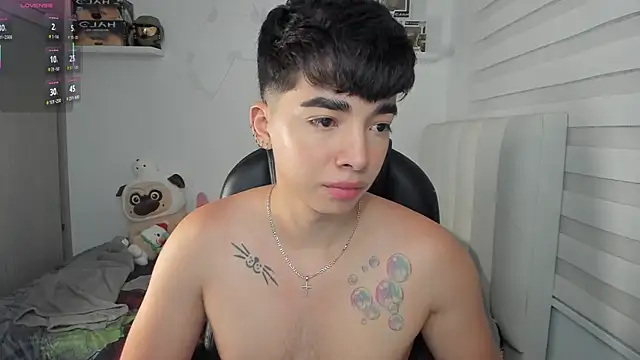 santy7v7 online show from April 2026 01:37:02 PM