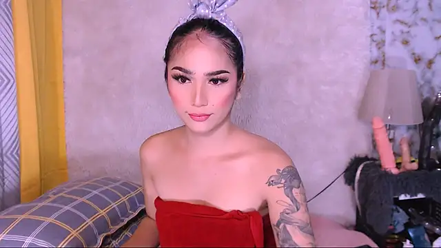 Snapshot of Oriental_Tiara chatting on March 2025 07:03:01 AM Oriental Tiara online show from March 2025 07:03:01 AM