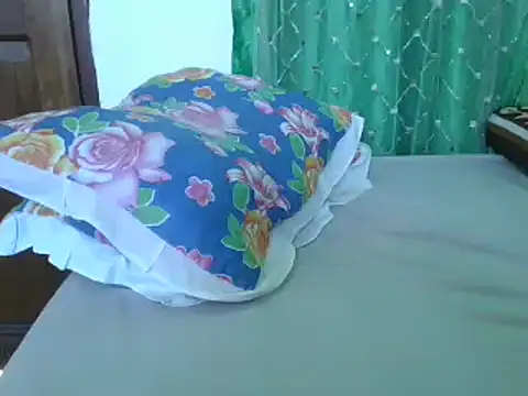 sweetchic  online show from October 2025 10:21:02 AM