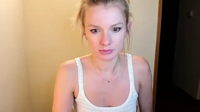 Annloveyou online show from January 2025 10:24:01 PM