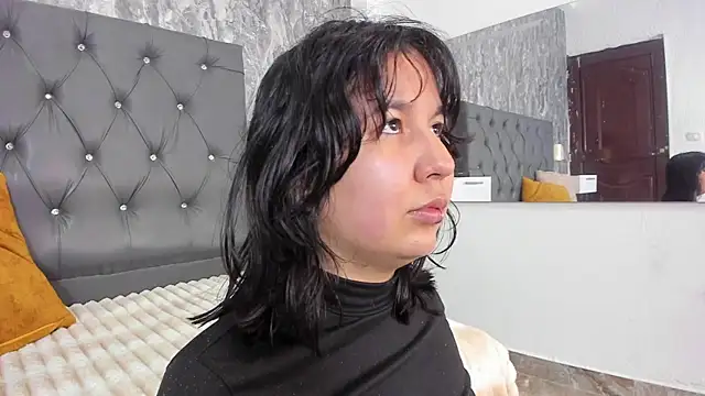 Lia sarahi online show from February 2026 11:42:02 AM