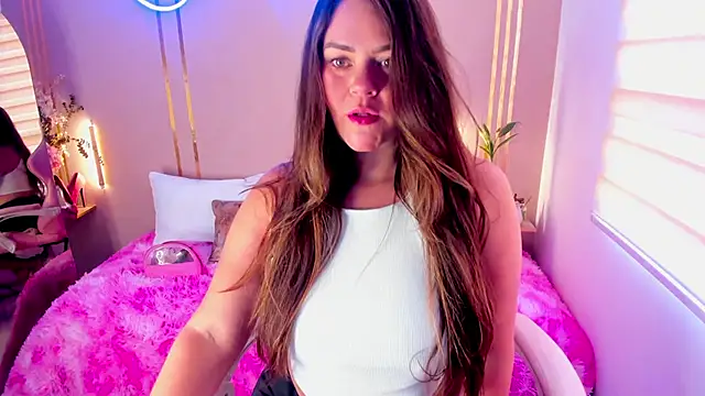 lena paulxo online show from June 2026 06:39:02 PM