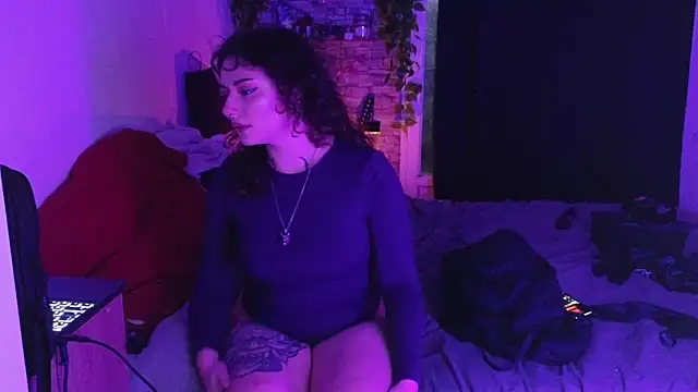 Moxxxie online show from December 2025 04:34:01 PM