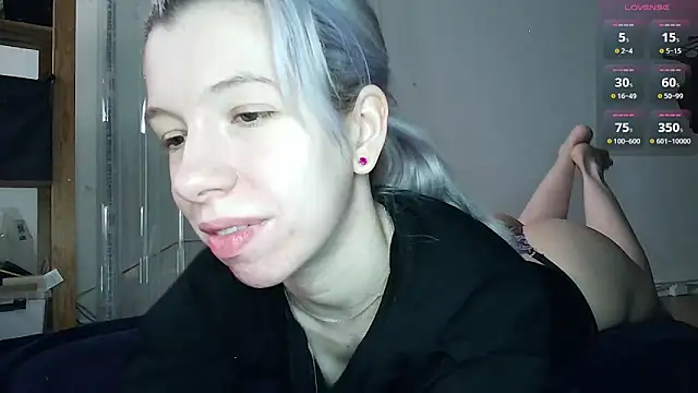 Snapshot of cruellagoth666 chatting on May 2026 11:17:02 AM cruellagoth666 online show from May 2026 11:17:02 AM