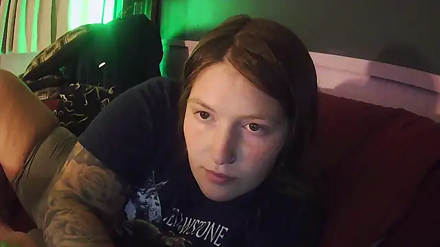 Snapshot of Angelk43 chatting on July 2026 03:22:01 AM Angelk43 online show from July 2026 03:22:01 AM