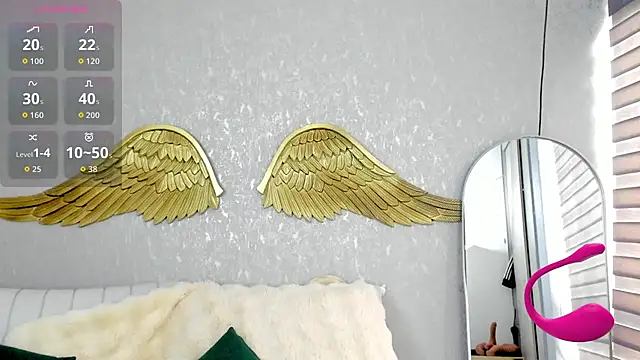 Snapshot of EmmaFerrary chatting on November 2025 09:26:01 PM EmmaFerrary online show from November 2025 09:26:01 PM