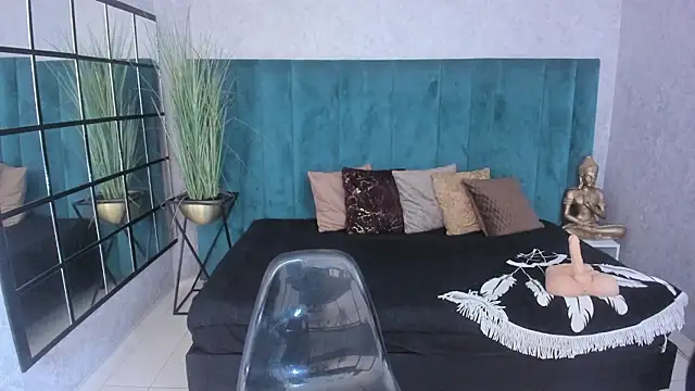 cintiagreyx online show from February 2026 11:25:01 AM