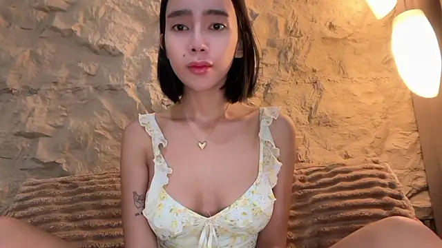 GenesisCastillano online show from July 2026 06:50:01 AM