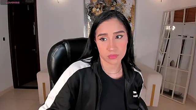 NickyLawson online show from March 2026 04:18:01 AM