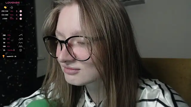 mollytuck online show from March 2025 02:52:02 PM