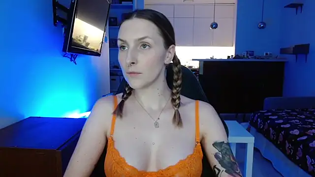 illusorycat online show from October 2025 01:51:02 PM