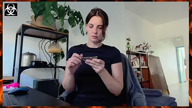 LanaCorona online show from September 2025 01:57:02 PM