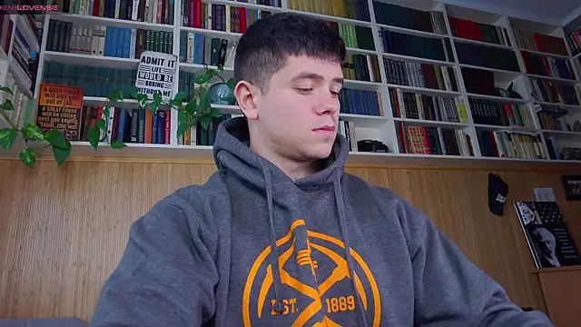 Snapshot of Arilas_ chatting on September 2025 07:01:01 AM Arilas  online show from September 2025 07:01:01 AM