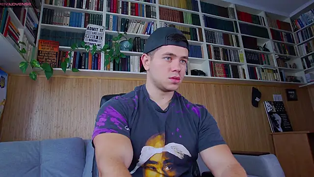 Snapshot of Arilas_ chatting on September 2025 06:29:02 AM Arilas  online show from September 2025 06:29:02 AM