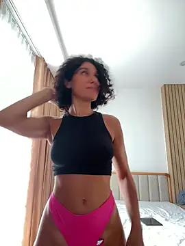 Snapshot of _CurlySue_ chatting on June 2026 10:51:01 PM CurlySue online show from June 2026 10:51:01 PM