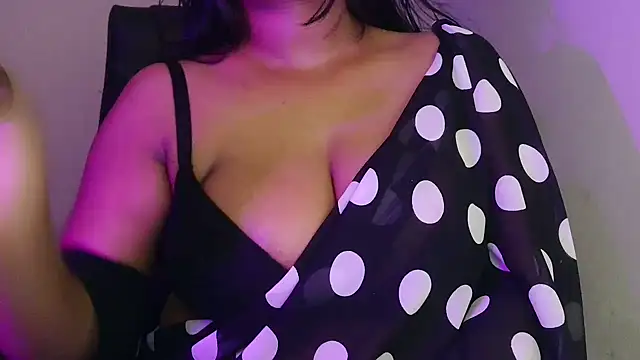 Snapshot of NottyNandini chatting on April 2026 08:31:02 PM NottyNandini online show from April 2026 08:31:02 PM