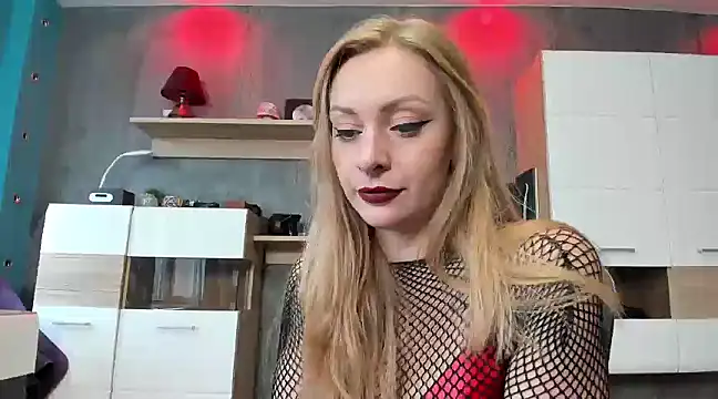 YourVenus00 online show from December 2024 11:11:01 AM