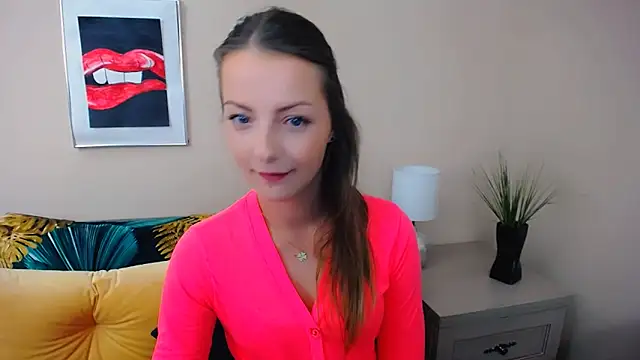 Snapshot of NatalieSexy chatting on May 2026 06:19:02 AM NatalieSexy online show from May 2026 06:19:02 AM