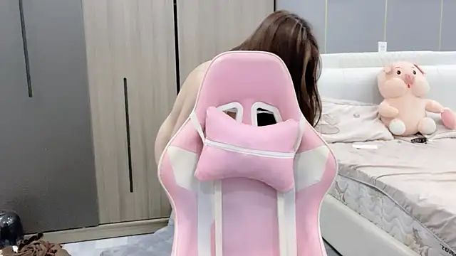 Snapshot of ANNA102 chatting on March 2026 07:21:01 AM ANNA102 online show from March 2026 07:21:01 AM