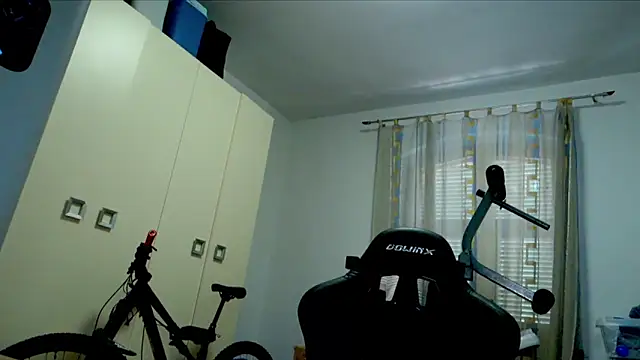 GodlyTheia online show from November 2025 12:37:02 PM