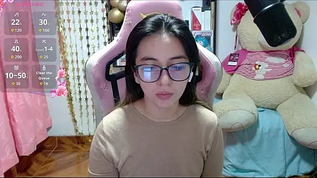 Maggie Fox3 online show from October 2025 12:00:02 AM