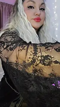 Larissa K online show from December 2025 07:29:02 PM