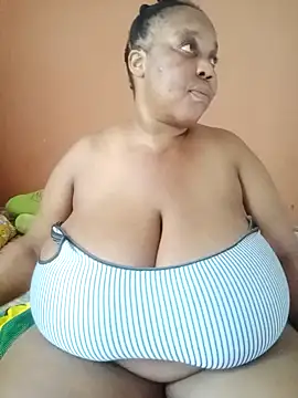 Snapshot of Lovelyboobs01 chatting on January 2025 01:14:01 PM Lovelyboobs01 online show from January 2025 01:14:01 PM