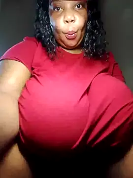 Snapshot of Lovelyboobs01 chatting on March 2025 08:18:01 AM Lovelyboobs01 online show from March 2025 08:18:01 AM