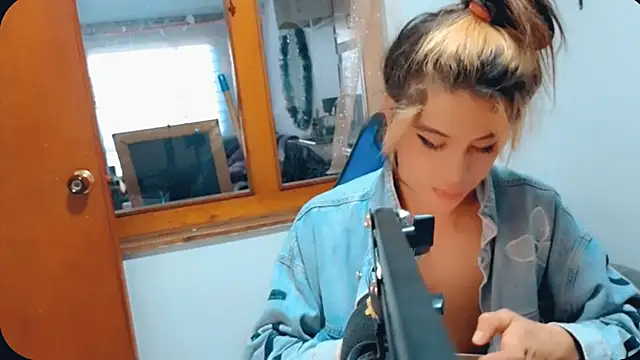 stormytt  online show from December 2024 10:24:02 PM