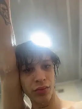 stormytt  online show from September 2025 12:21:01 PM