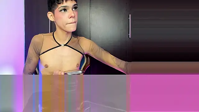 Varya Ferreira online show from November 2025 01:48:01 AM