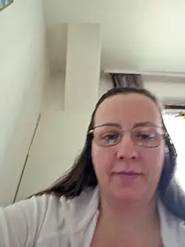 Snapshot of Goodass7 chatting on April 2026 08:31:02 AM Goodass7 online show from April 2026 08:31:02 AM