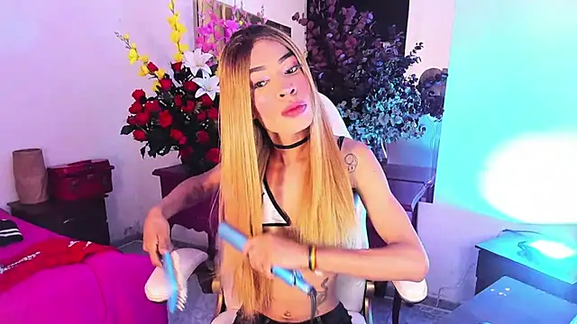 Snapshot of devorahorney chatting on February 2025 04:04:02 AM devorahorney online show from February 2025 04:04:02 AM